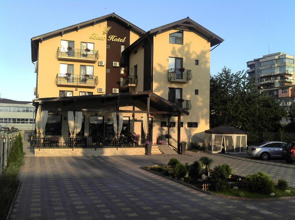 Best Hotel Hunedoara Exterior photo